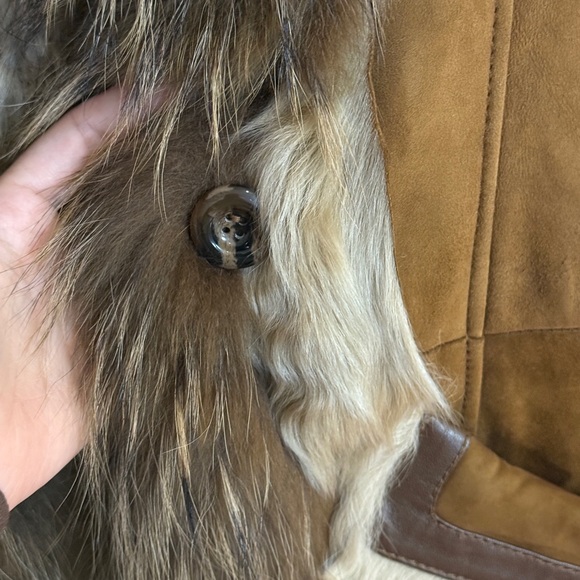 Burberry Shearling Trench Coat with Goat Fur Trim - Picture 11 of 11